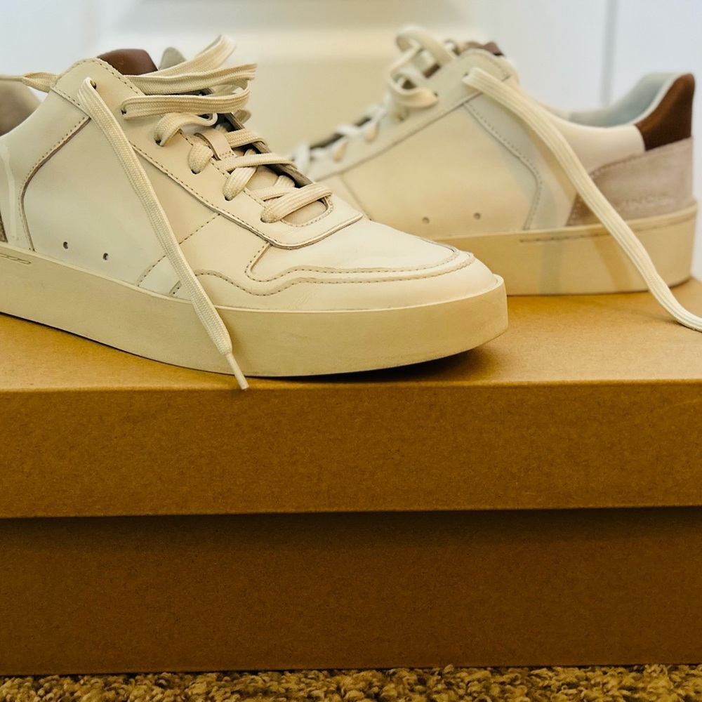 Vince White and Tan Men's Shoes (Worn once!) - Picture 6 of 11